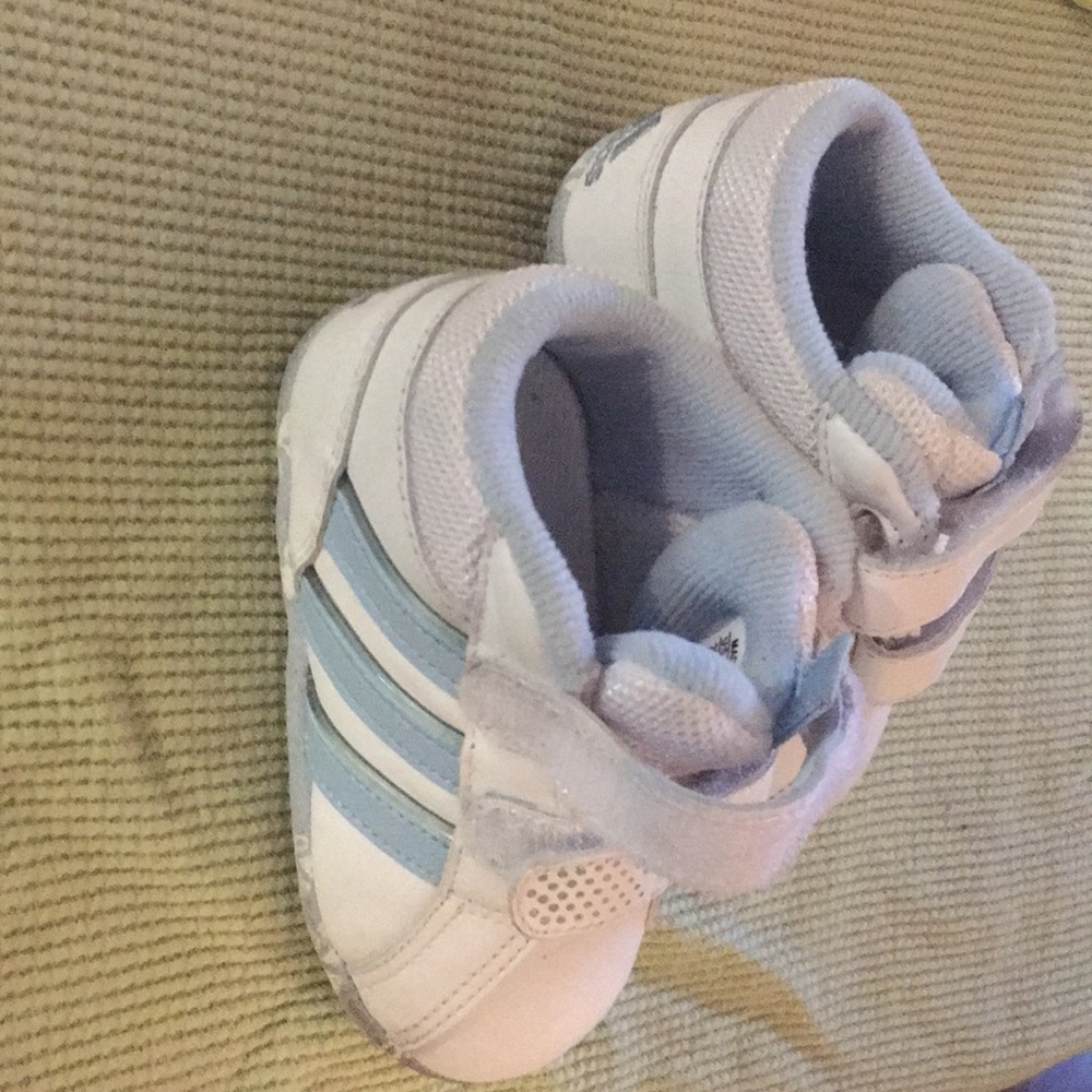 Baby addidas